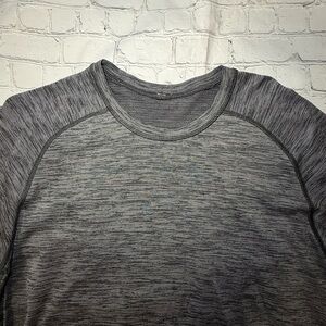 Lululemon Men’s Metal Vent Tech Long Sleeve Shirt M